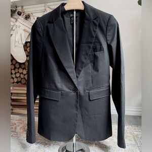 BODY BY VICTORIA Fitted Blazer - Size 10